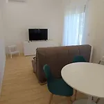 Apartman Accogliente Bilocale -parcheggio Privato Gratuito